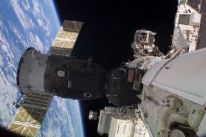 Soyuz TMA-2.jpg