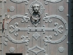 Decorations on a door of Dankwarderode Castle, Braunschweig, Germany (2008)
