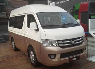 Foton View G7 -- Auto China -- 2014-04-23.jpg