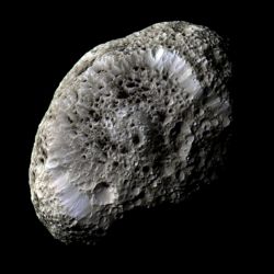 Hyperion2 cassini big.jpg