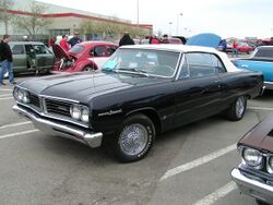 1965 Acadian Beaumont Convertible (2482185208).jpg