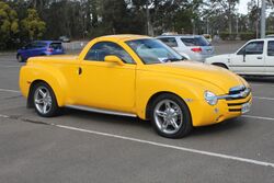 2006 Chevrolet SSR (20037468609).jpg