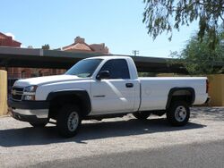 Chevrolet Silverado HD 2005.jpg