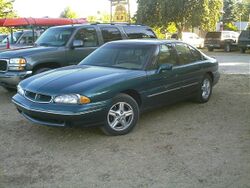 Pontiac Bonneville 1998.jpg