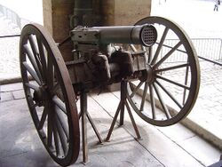 Mitrailleuse front.jpg