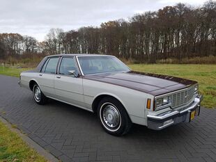 1980 Chevrolet Impala.jpg