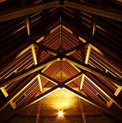 Timber roof truss