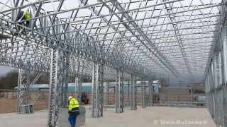 Three-dimensional truss construction