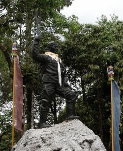 Tenzing Norgay cropped.jpg