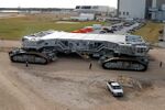 Crawler-transporter No.2 ("Franz") in a December 2004 road test after track shoe replacement