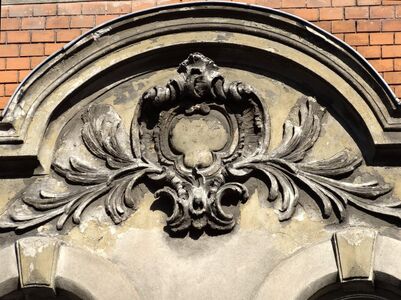 Adorned pediment
