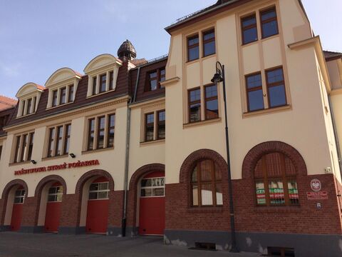 No.16 view from the street