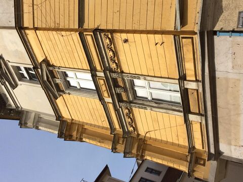 Detail of the corner house