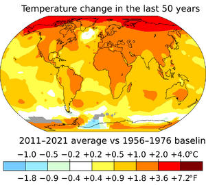 The global map shows sea temperature rises of 0.5 to 1 degree Celsius; land temperature rises of 1 to 2 degrees Celsius; and Arctic temperature rises of up to 4 degrees Celsius.