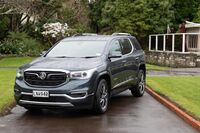 Holden Acadia Launch, 29 August 2018 (43429186695).jpg