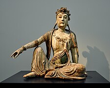 Bodhisattva Guanyin. Bois peint et doré. Jin, XIIe — XIIIe siècle Museum Rietberg, Zurich.