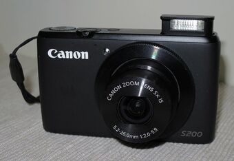 Canon PowerShot S200.jpg