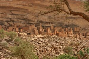 Bandiagara escarpment 2.jpg