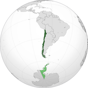 Map of Chile showing undisputed territory in dark green, and claimed but uncontrolled territory in light green.