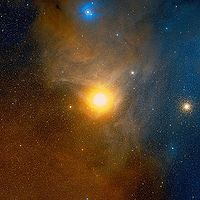 600px-Antares 3deg DSS2 WikiSky.jpg