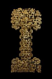 Ancient Chinese cast openwork dagger hilt, 6th–5th centuries BC, gold, British Museum[211]