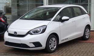 2020 Honda Jazz SE i-MMD CVT 1.5 Front.jpg