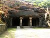 The main cave entrance Elephanta.jpg