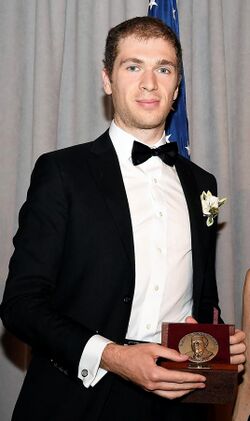 John Pardon receiving Waterman award.jpg