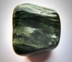 Clinochlore (Seraphinite).jpg