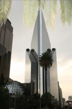 Edificio de la Bolsa de Valores de México.jpg