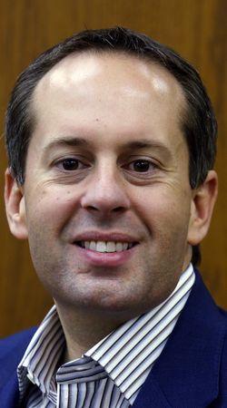 Image of tmp/aaWCQgxFeu7y/data/media/images/Glenn_Davis.jpg