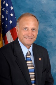 SKheadshot Context.jpg