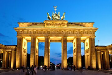 Brandenburg Gate in Berlin (1788–1791) by Carl Gotthard Langhans