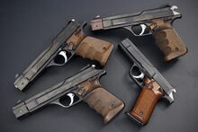 Benelli B-series pistols (42398016855).jpg