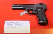 Langenhan-Armee-Pistole.jpg