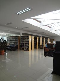 Pontificia Universidad Católica del Ecuador (PUCE) Library 001a.JPG