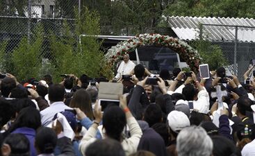 PAPA FRANCISCO VISITA LA PUCE (19320055329).jpg