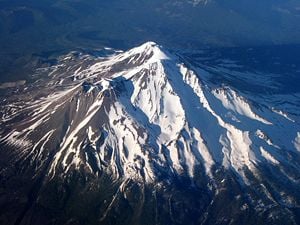 MtShasta aerial.JPG