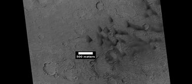 Dunes in Mare Tyrrhenum quadrangle, as seen by HiRISE under HiWish program