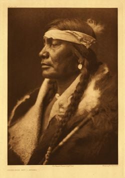 Edward S. Curtis Collection People 013.jpg