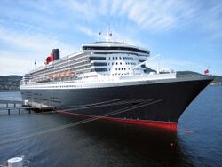 RMS Queen Mary 2 in Trondheim 2007.jpg